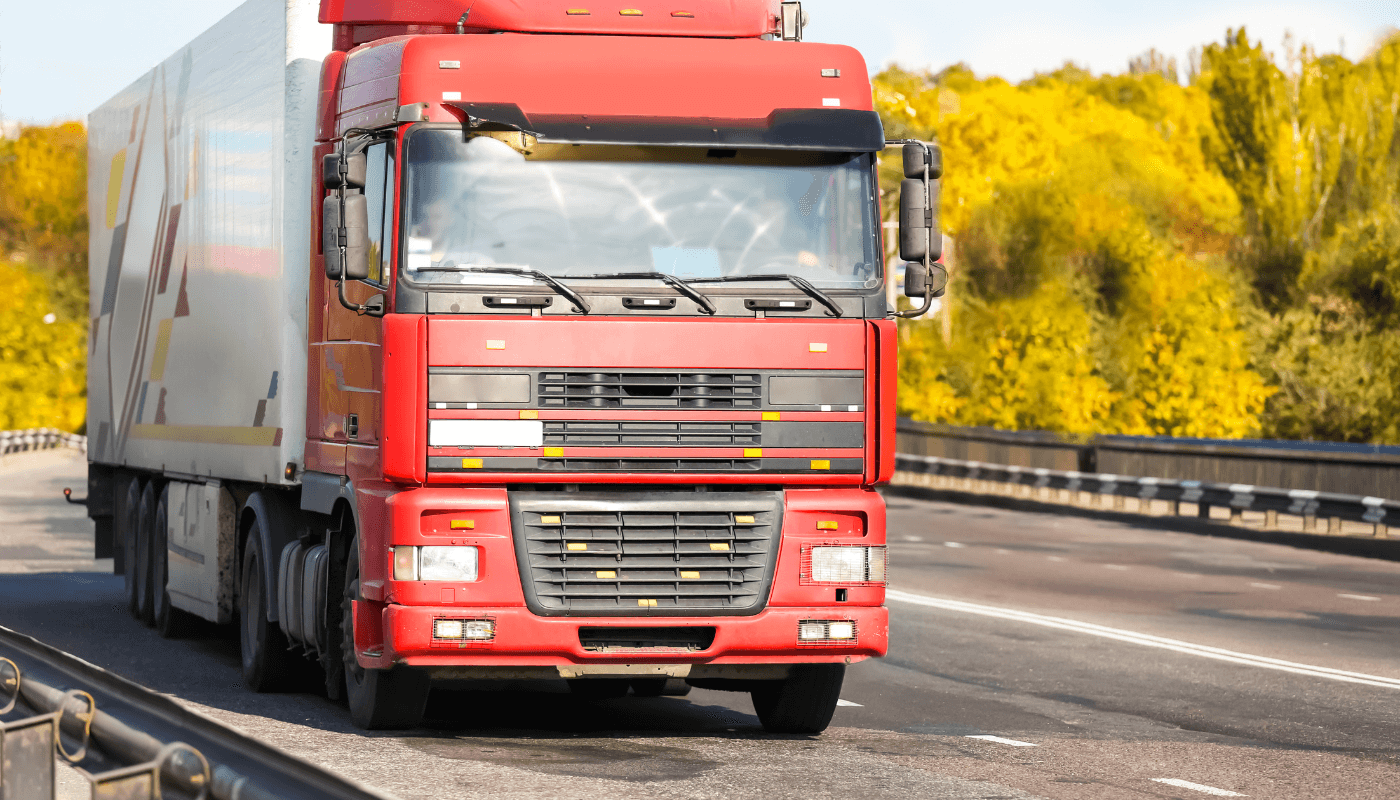 Cuidados fundamentais com pneus: entenda o que diz o manual de segurança para caminhões de carga
