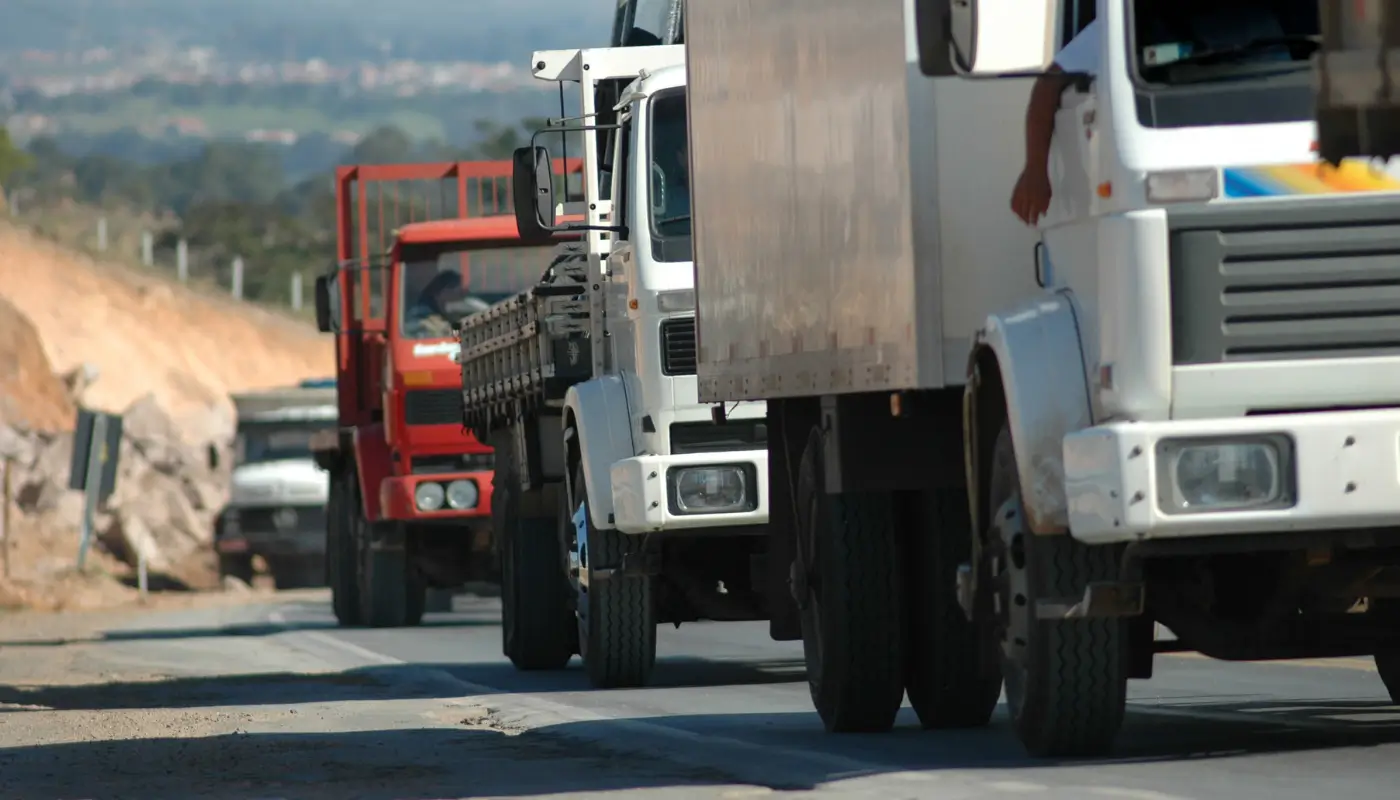 Quais são e como enfrentar os riscos do transporte de cargas