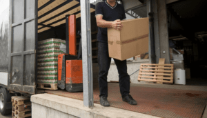Conheça as melhores formas de fazer a distribuição de cargas para aumentar a segurança no transporte.