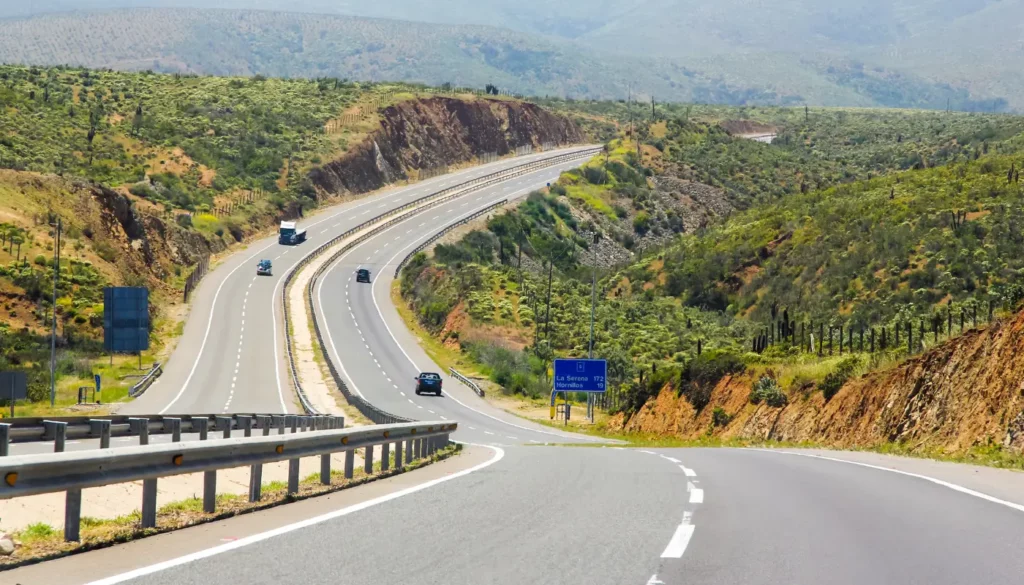 O sistemas de transporte mais utilizado no Brasil é o rodoviário.